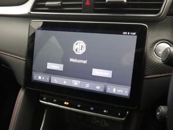 MG MG ZS 72.6kWh Trophy Long Range SUV 5dr Electric Auto (156 ps)