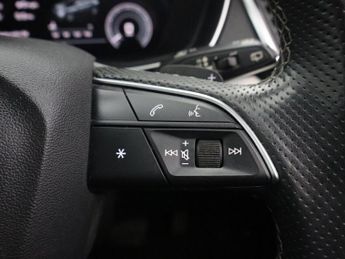 AUDI Q5 2.0 TFSIe 50 S line SUV 5dr Petrol Plug-in Hybrid S Tronic quatt