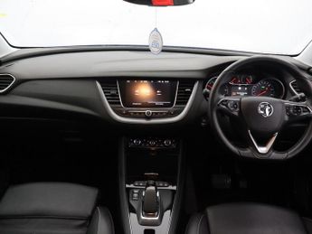 VAUXHALL GRANDLAND X 1.6 13.2kWh Business Edition Nav Premium SUV 5dr Petrol Plug-in 