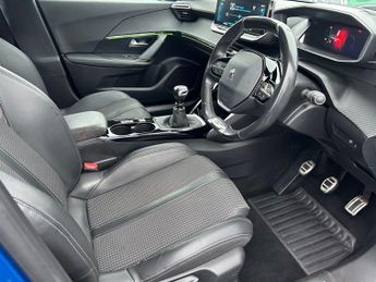 PEUGEOT 2008 1.2 PureTech GT SUV 5dr Petrol Manual Euro 6 (s/s) (130 ps)