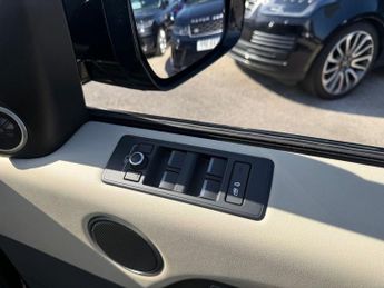 LAND ROVER RANGE ROVER SPORT 3.0 SD V6 HSE Dynamic SUV 5dr Diesel Auto 4WD Euro 6 (s/s) (306 