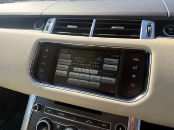 LAND ROVER RANGE ROVER SPORT 3.0 SD V6 HSE Dynamic SUV 5dr Diesel Auto 4WD Euro 6 (s/s) (306 