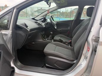 FORD FIESTA 1.0T EcoBoost Zetec Hatchback 5dr Petrol Manual Euro 5 (s/s) (10