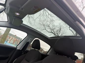 PEUGEOT 208 1.2 VTi PureTech Style Hatchback 5dr Petrol Manual Euro 5 (82 ps