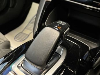 PEUGEOT E-208 50kWh GT Hatchback 5 Door Electric Automatic Black 1 Former Keep