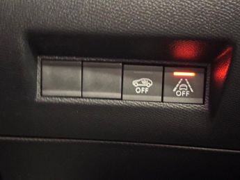 PEUGEOT E-208 50kWh GT Hatchback 5 Door Electric Automatic Black 1 Former Keep