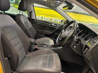 VOLKSWAGEN GOLF 2.0 TDI GT Hatchback 5 Door Diesel Automatic DSG Yellow Euro 6 