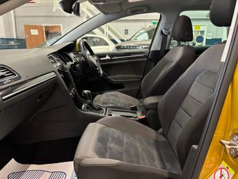 VOLKSWAGEN GOLF 2.0 TDI GT Hatchback 5 Door Diesel Automatic DSG Yellow Euro 6 