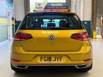VOLKSWAGEN GOLF 2.0 TDI GT Hatchback 5 Door Diesel Automatic DSG Yellow Euro 6 