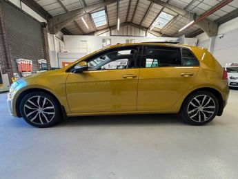 VOLKSWAGEN GOLF 2.0 TDI GT Hatchback 5 Door Diesel Automatic DSG Yellow Euro 6 