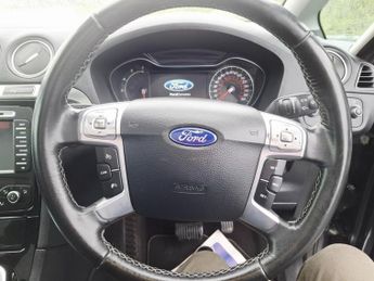 FORD S-MAX 2.0 TDCi Titanium MPV 5dr Diesel Powershift Euro 5 (163 ps)