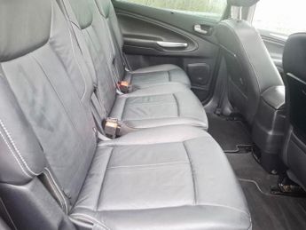 FORD S-MAX 2.0 TDCi Titanium MPV 5dr Diesel Powershift Euro 5 (163 ps)