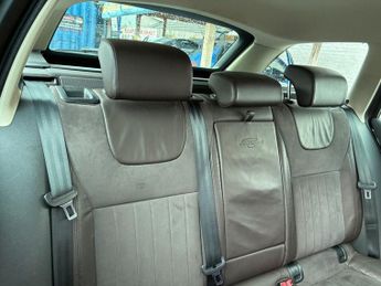 SKODA OCTAVIA 2.0 TDI Laurin & Klement Estate 5dr Diesel Manual Euro 5 (s/s) (