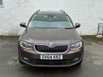SKODA OCTAVIA 2.0 TDI Laurin & Klement Estate 5dr Diesel Manual Euro 5 (s/s) (