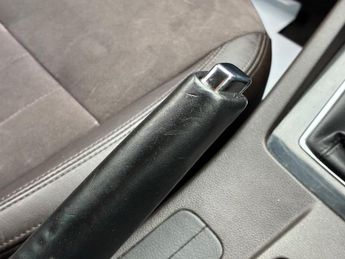 SKODA OCTAVIA 2.0 TDI Laurin & Klement Estate 5dr Diesel Manual Euro 5 (s/s) (