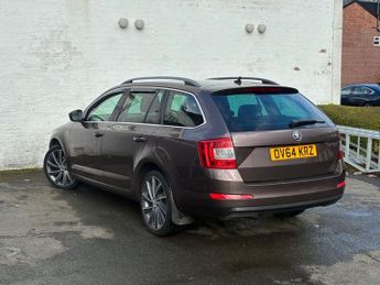 SKODA OCTAVIA 2.0 TDI Laurin & Klement Estate 5dr Diesel Manual Euro 5 (s/s) (