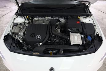 MERCEDES-BENZ CLA 1.3 CLA180 AMG Line (Premium) Coupe 7G-DCT Euro 6 (s/s) 4dr