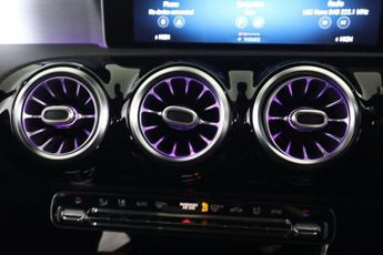 MERCEDES-BENZ CLA 1.3 CLA180 AMG Line (Premium) Coupe 7G-DCT Euro 6 (s/s) 4dr