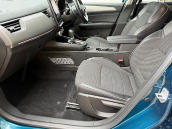 RENAULT ARKANA 1.6 E-TECH techno SUV 5dr Petrol Hybrid Auto 2WD 
