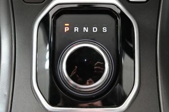 LAND ROVER RANGE ROVER EVOQUE 2.0 TD4 HSE Dynamic SUV 5dr Diesel Auto 4WD Euro 6 (s/s) (180 ps
