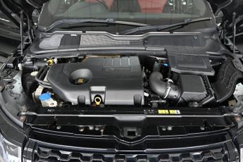 LAND ROVER RANGE ROVER EVOQUE 2.0 TD4 HSE Dynamic SUV 5dr Diesel Auto 4WD Euro 6 (s/s) (180 ps