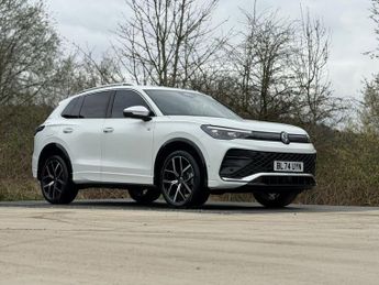 VOLKSWAGEN TIGUAN 1.5 TSI eHybrid 19.7kWh R-Line SUV 5dr Petrol Plug-in Hybrid DSG