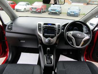 HYUNDAI IX20 1.6 SE Nav Hatchback 5dr Petrol Automatic Euro 6 (125 ps)