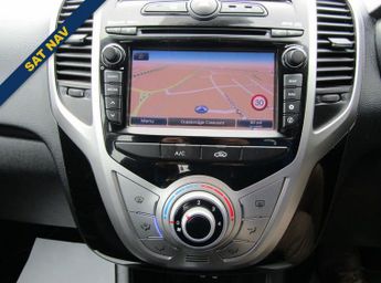 HYUNDAI IX20 1.6 SE Nav Hatchback 5dr Petrol Automatic Euro 6 (125 ps)