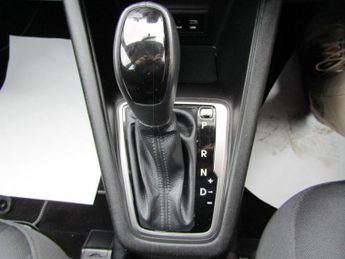 HYUNDAI IX20 1.6 SE Nav Hatchback 5dr Petrol Automatic Euro 6 (125 ps)