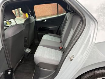 VOLKSWAGEN ID.3 Pro Performance 58kWh Life Hatchback 5dr Electric Auto (204 ps)