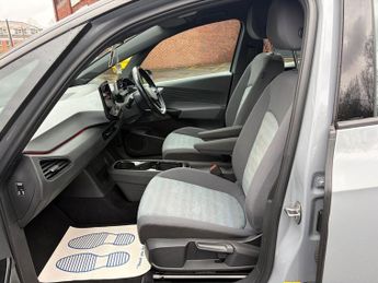 VOLKSWAGEN ID.3 Pro Performance 58kWh Life Hatchback 5dr Electric Auto (204 ps)