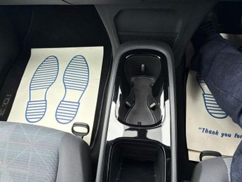 VOLKSWAGEN ID.3 Pro Performance 58kWh Life Hatchback 5dr Electric Auto (204 ps)