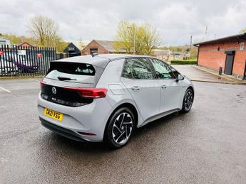 VOLKSWAGEN ID.3 Pro Performance 58kWh Life Hatchback 5dr Electric Auto (204 ps)
