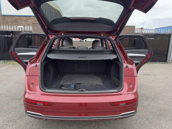 AUDI Q5 2.0 TDI S line SUV 5dr Diesel S Tronic quattro Euro 6 (s/s) (190