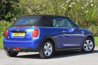 MINI CONVERTIBLE 1.5 Cooper Convertible 2dr Petrol Manual Euro 6 (s/s) (136 ps)