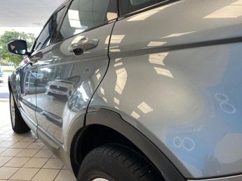 LAND ROVER RANGE ROVER EVOQUE 2.2 SD4 Pure Tech SUV 5dr Diesel Auto 4WD Euro 5 (s/s) (190 ps)