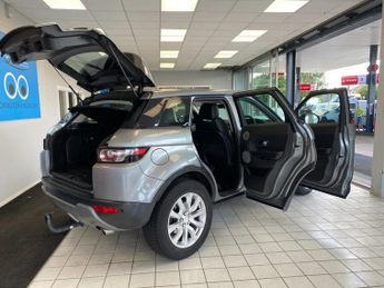 LAND ROVER RANGE ROVER EVOQUE 2.2 SD4 Pure Tech SUV 5dr Diesel Auto 4WD Euro 5 (s/s) (190 ps)