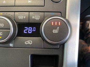 LAND ROVER RANGE ROVER EVOQUE 2.2 SD4 Pure Tech SUV 5dr Diesel Auto 4WD Euro 5 (s/s) (190 ps)