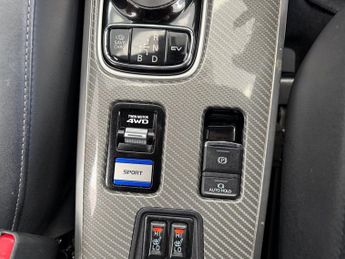 MITSUBISHI OUTLANDER 2.4h TwinMotor 13.8kWh Dynamic SUV 5dr Petrol Plug-in Hybrid CVT