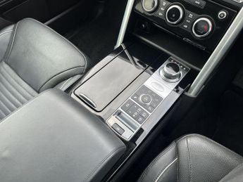 LAND ROVER DISCOVERY 3.0 TD V6 HSE Luxury SUV 5dr Diesel Auto 4WD Euro 6 (s/s) (258 p