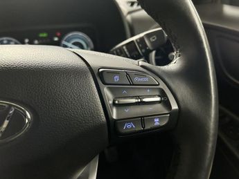 HYUNDAI KONA 39kWh Premium SUV 5dr Electric Auto (10.5kW Charger) (136 ps)