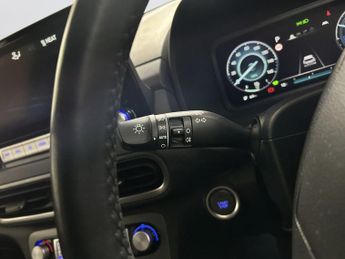 HYUNDAI KONA 39kWh Premium SUV 5dr Electric Auto (10.5kW Charger) (136 ps)