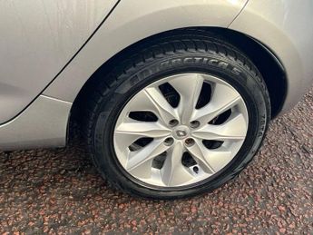 RENAULT ZOE 22kWh Dynamique Intens Hatchback 5dr Electric Auto (Battery Leas