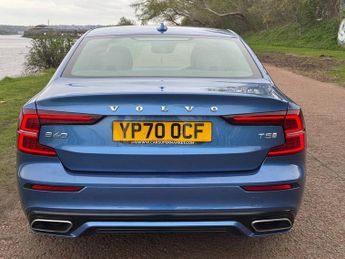 VOLVO S60 2.0 T5 R-Design Plus Saloon 4dr Petrol Auto Euro 6 (s/s) (250 ps