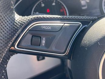 AUDI A4 2.0 TDI S line Saloon 4dr Diesel S Tronic Euro 6 (s/s) (190 ps)