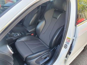 AUDI A3 1.0 TFSI 30 S line Sportback 5dr Petrol S Tronic Euro 6 (s/s) (1