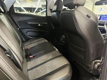 PEUGEOT 3008 1.2 PureTech GPF Allure SUV 5dr Petrol EAT Euro 6 (s/s) (130 ps)
