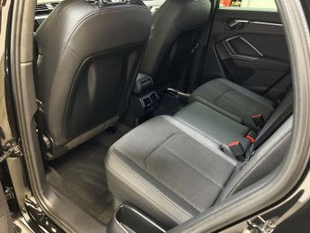 AUDI Q3 2.0 TDI 35 S line Sportback 5dr Diesel S Tronic Euro 6 (s/s) (15