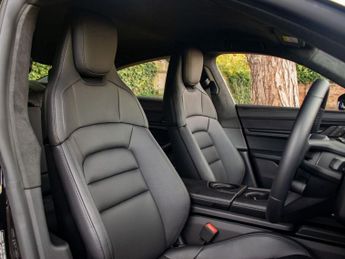 PORSCHE TAYCAN Performance Plus 93.4kWh Turbo Saloon 4dr Electric Auto 4WD (11k