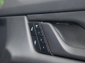 PORSCHE TAYCAN Performance Plus 93.4kWh 4S Saloon 4dr Electric Auto 4WD (11kW C